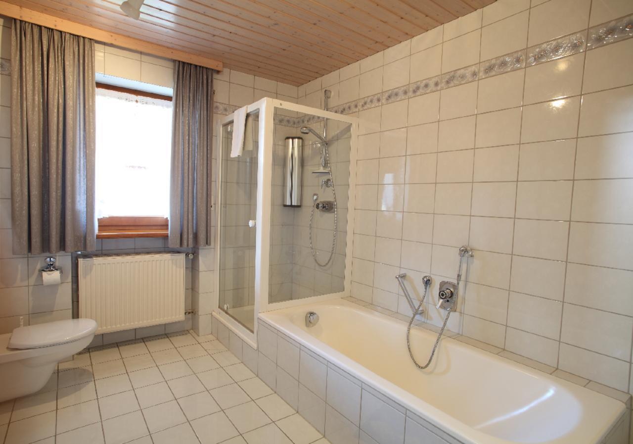 Gaestehaus Obermeier Ruhmannsfelden Exterior foto